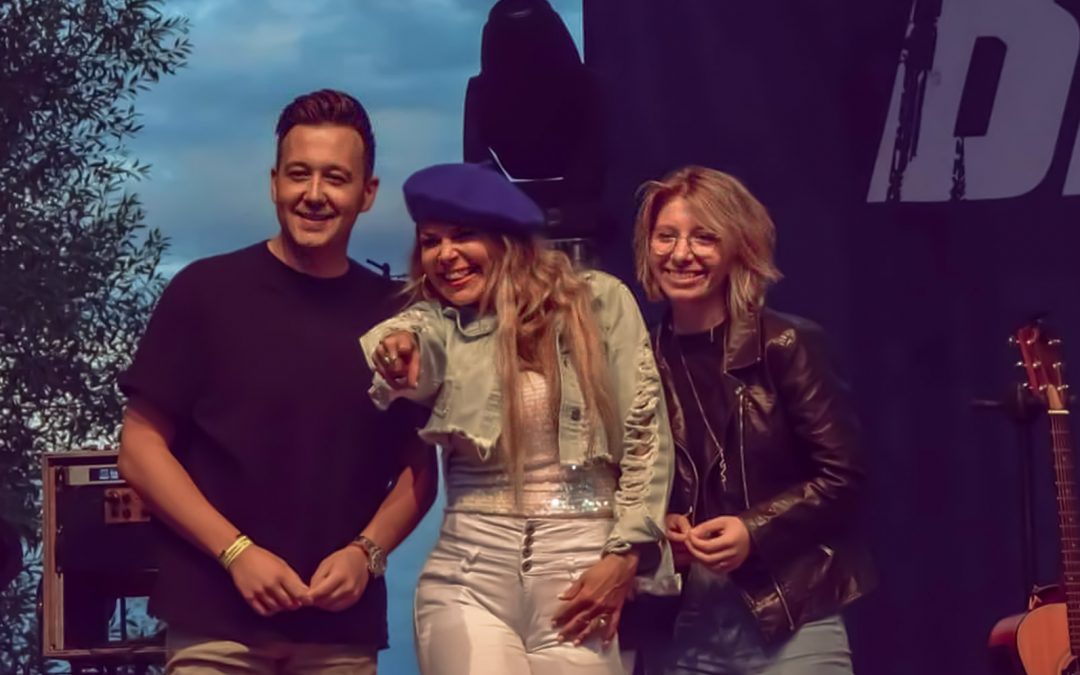 Das erste Sommer Open Air Konzert von Künstler mit Herz