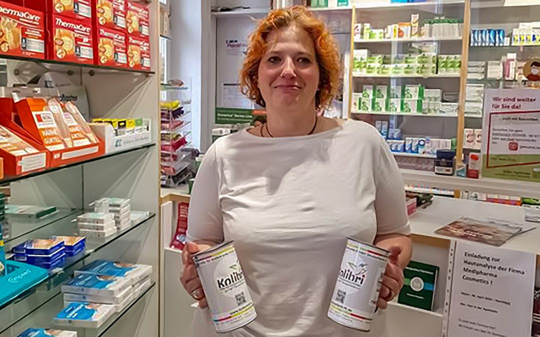 Zwei volle Spendendosen aus der Apotheke in Altlandsberg