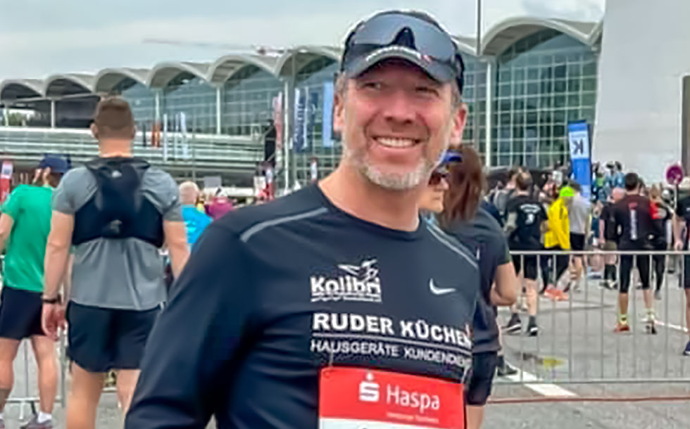 Mario Ruder läuft den Boston Marathon für einen neuen Lernroboter