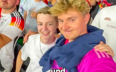Niclas durfte mit Youtuber Jonas zum EM Finale in Berlin