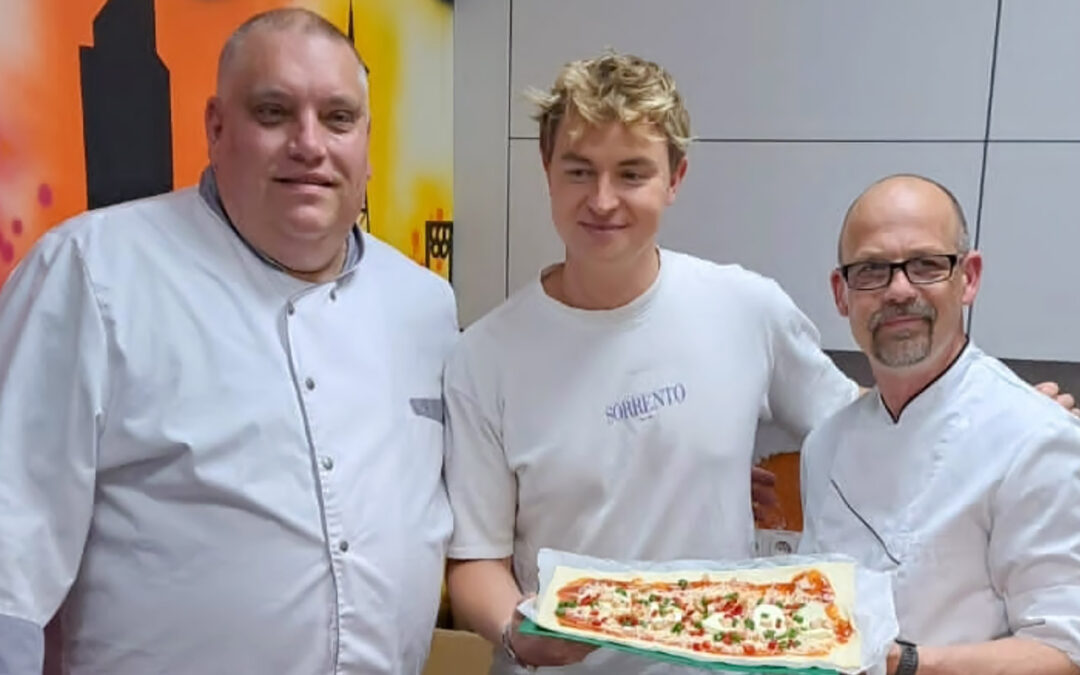Pizza backen stand in der Kinderkrebsstation auf dem Plan