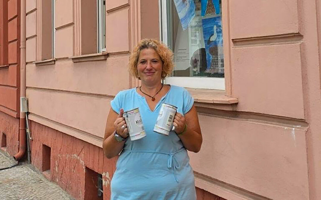 Zwei prall gefüllte Spendendosen und jahrelange Unterstützung